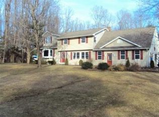 12 Northwood Dr, Ballston Spa, NY 12020