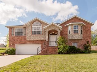 726 E Gallup Hill Rd, Nixa, MO 65714