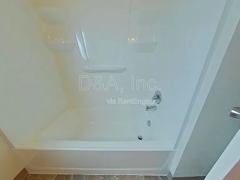 2201 NW Grant Ave #1 — Photo 10