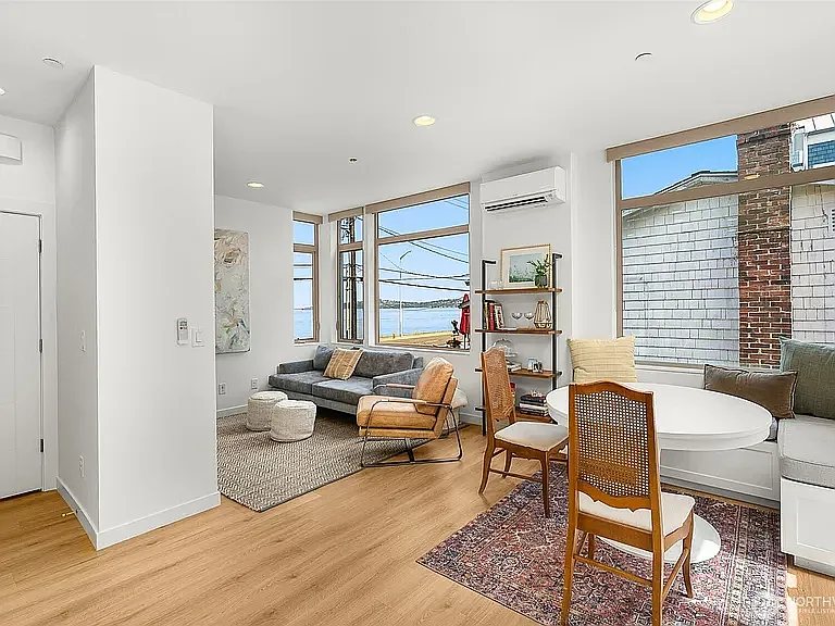1706B Alki Ave SW — Photo 5