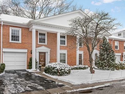 715 Lexington Ct, Northbrook, IL, 60062
