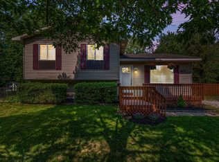 4435 Richalva Ct, Waterford, MI 48329