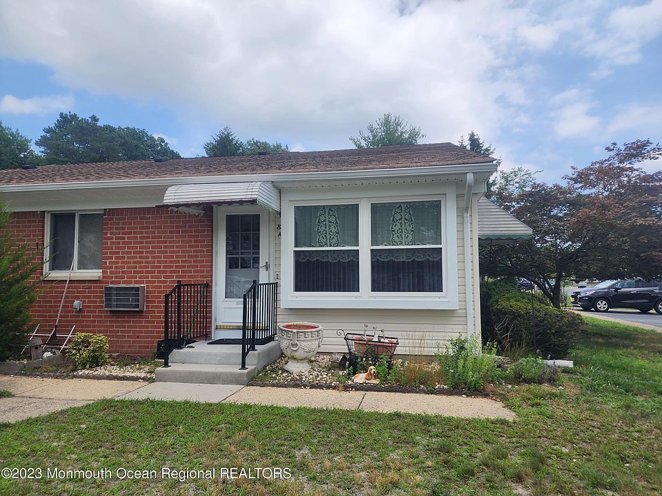 1st image of 83 Hudson Parkway #A