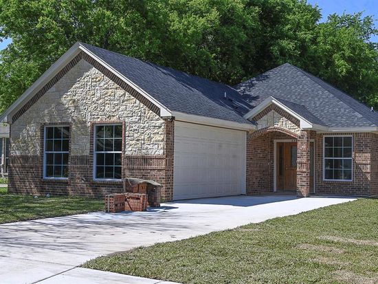 223 E Hammond St Lancaster Tx 75146 Mls 14330442 Zillow