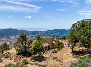 24960 Paramount Dr, Tehachapi, CA 93561