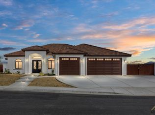 8016 Ruthburg Way, Bakersfield, CA 93314