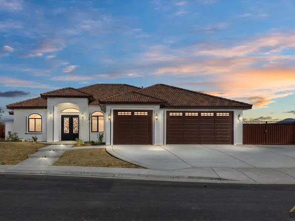 8016 Ruthburg Way, Bakersfield, CA 93314