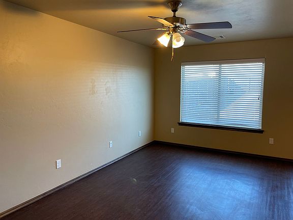 2nd image of 6921 Mayberry Ln