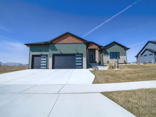 1813 Arbor Ridge Way, Janesville, WI 53548