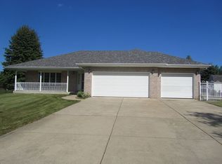 22409 S Farm View Rd, New Lenox, IL 60451