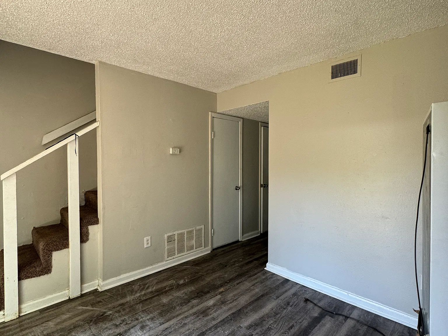 3612 Foster St — Photo 2