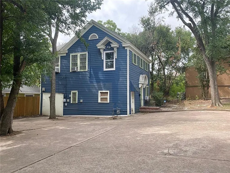3303 Duval St #A — Photo 3