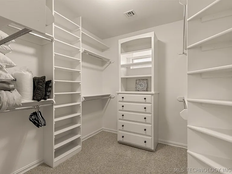 4902 S 165th East Ave — Photo 32