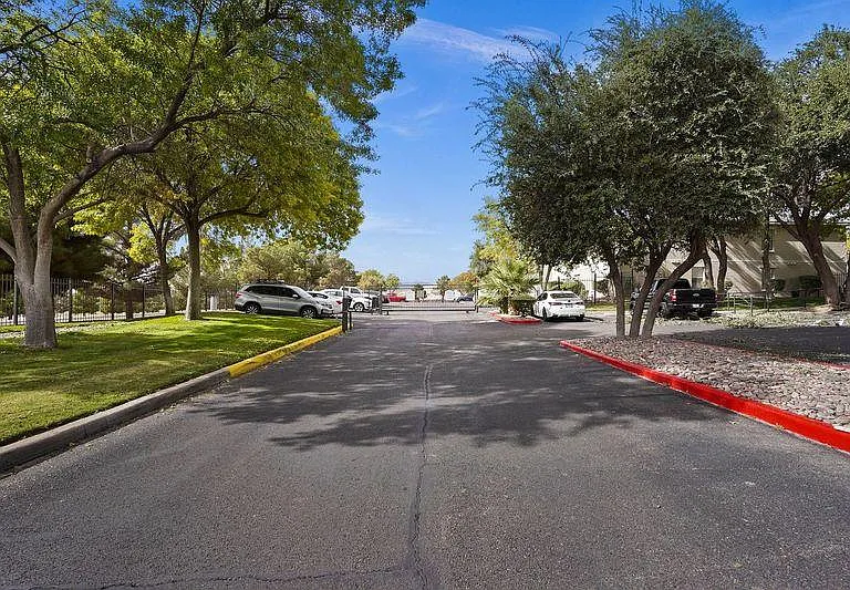 Phoenix Apts. — Photo 19
