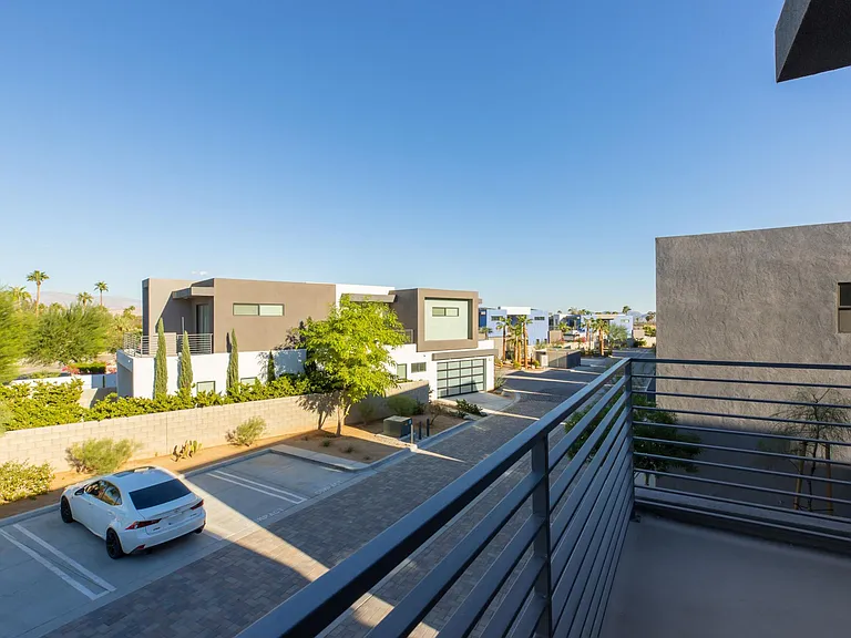 2707 Majestic Way — Photo 44