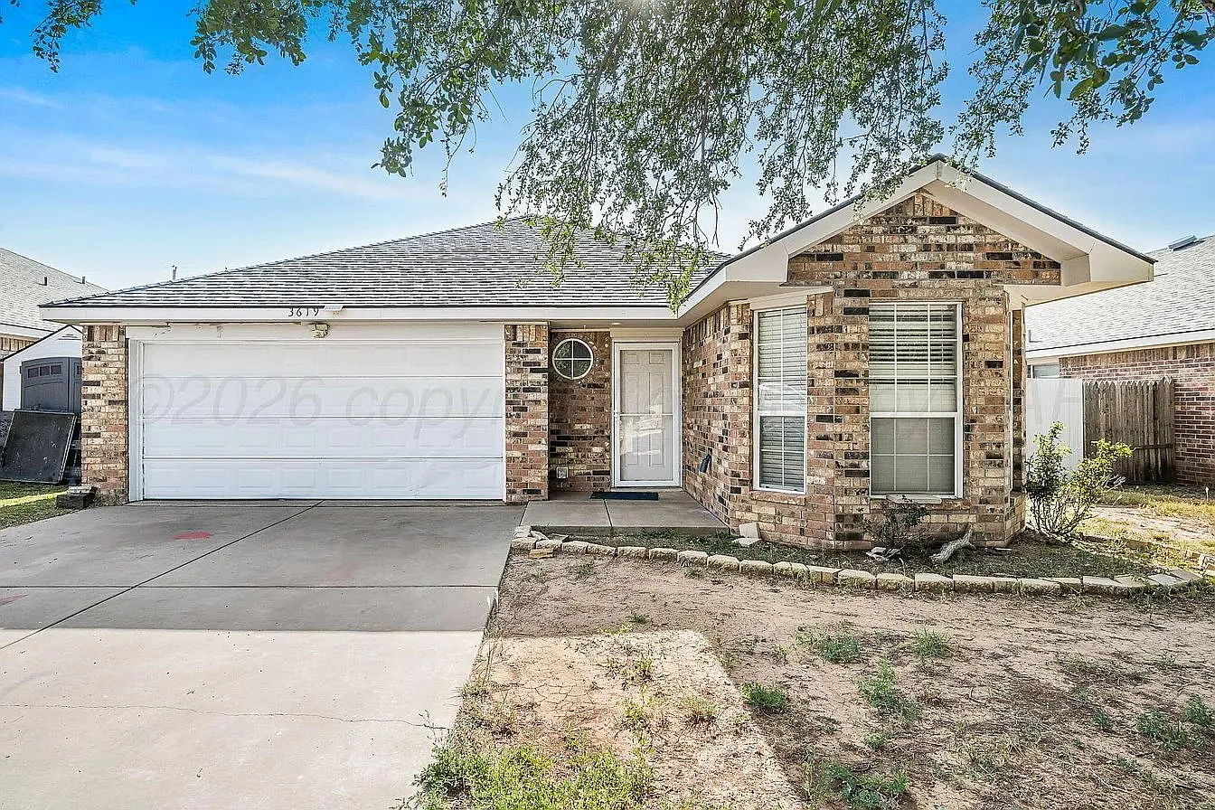 3 bed, 2.0 bath, 1233 sqft, $1,950 — Photo 1