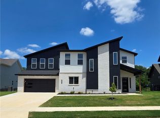 2601 Fairway Cir, Pea Ridge, AR 72751