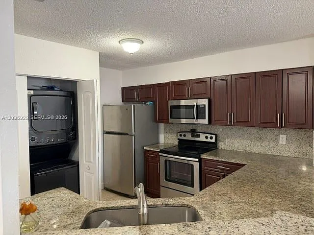 20910 SW 81st Pl — Photo 4