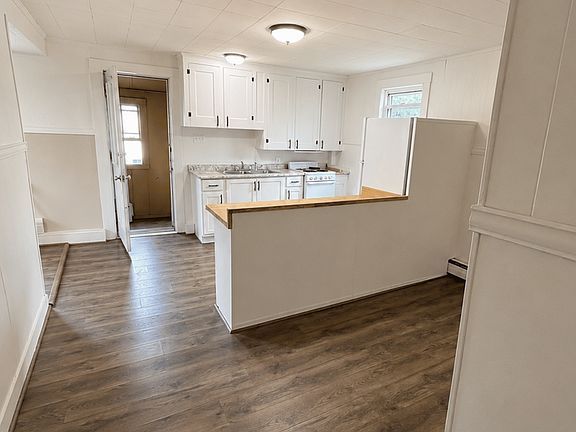 5th image of 53 Clinton Ave #5