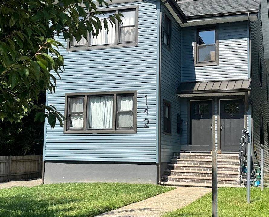 1st image of 142 Maple Ave #1