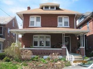 226 N 4th St, Emmaus, PA 18049