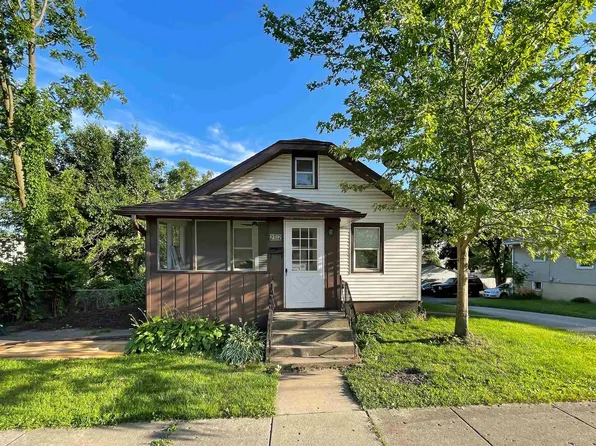 2312 Anderson St, Rockford, IL 61102