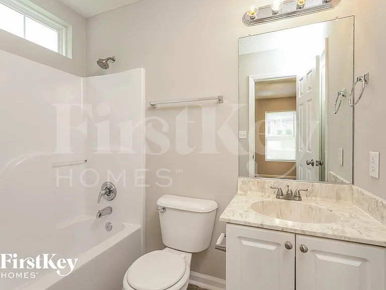 514 Three Oaks Dr — Photo 11