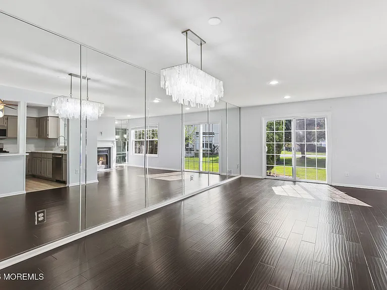 761 Banyan Ct — Photo 11
