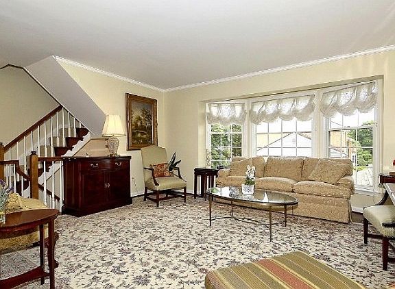 3rd image of 504 Council Ct NE