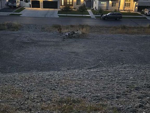 3rd image of 1044 S 600 E
