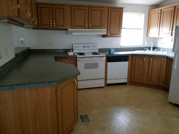 2nd image of 1487 W Horseshoe Bend Dr