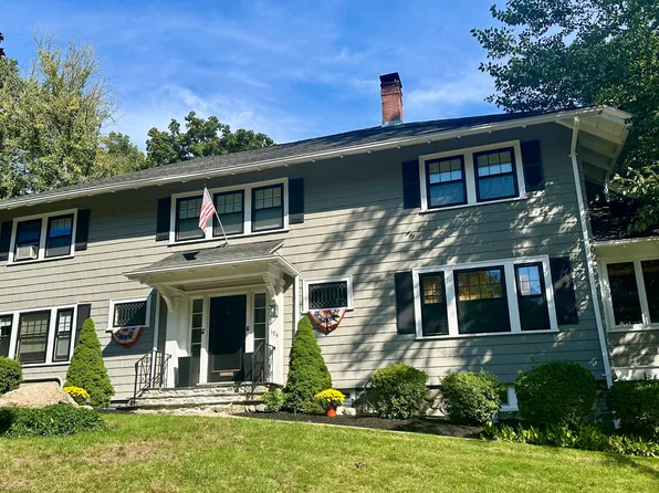 194 Warwick Rd, Melrose, MA 02176