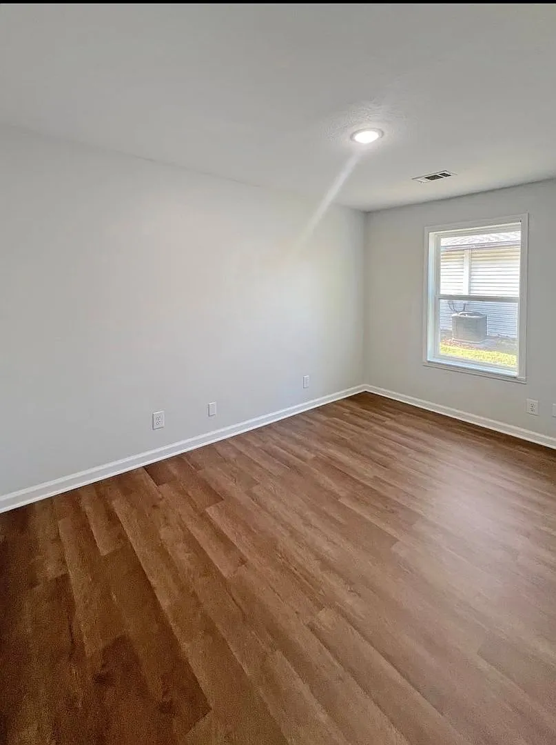 400 N Rockingchair — Photo 4