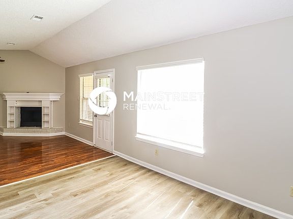 5th image of 4515 Kings Grant Dr