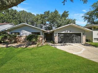 1124 59th St, Downers Grove, IL 60516