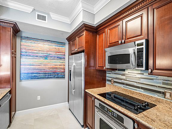 2nd image of 1411 Renaissance Way APT 411