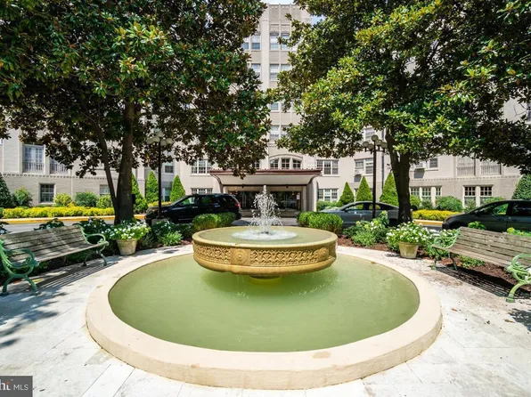 2737 Devonshire Pl NW APT 110, Washington, DC 20008