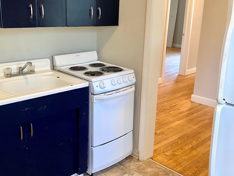 Vintage Kitchen (View 1)
