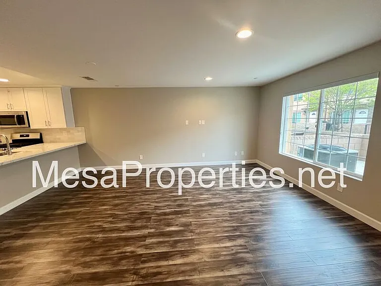 16408 Valencia Ave #311 — Photo 7