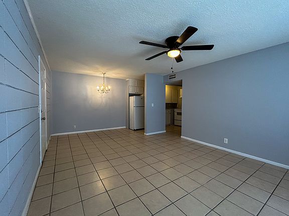 5th image of 1124 Woodruff Ave #8