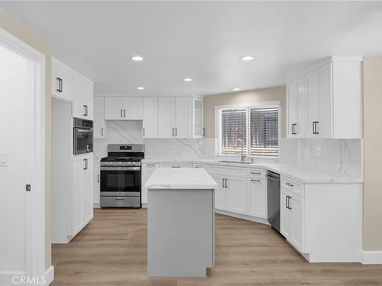 5700 Scotch Pine Rdg — Photo 8