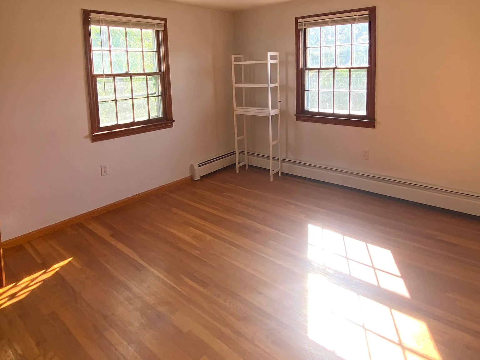 2 bed, 700 sqft, $2,250 — Photo 3