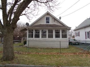 19 Fullerton St, Springfield, MA 01151