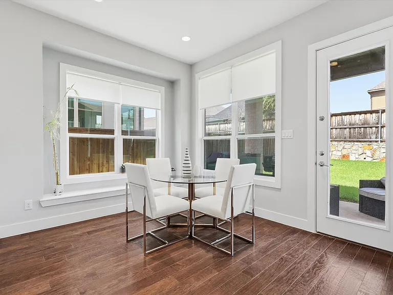 3348 Starling Dr — Photo 13
