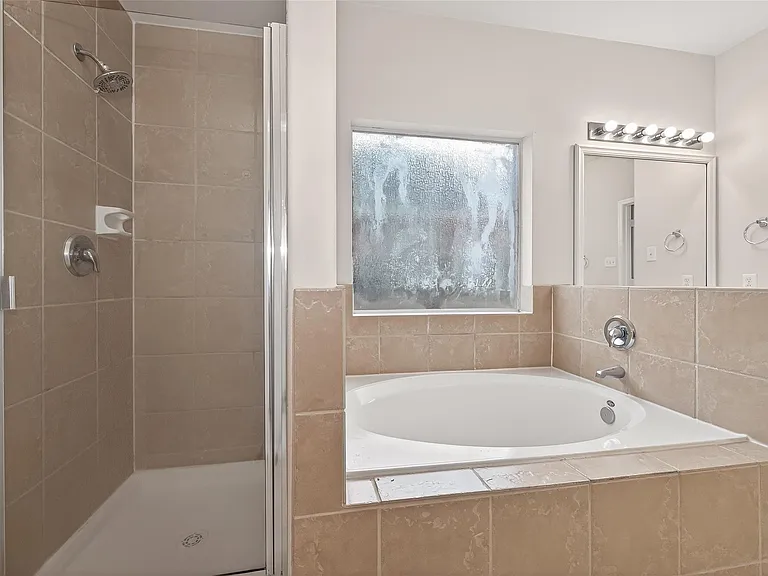 21711 Crest Peak Way — Photo 37