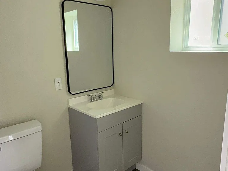 310 S Park St #3 — Photo 7