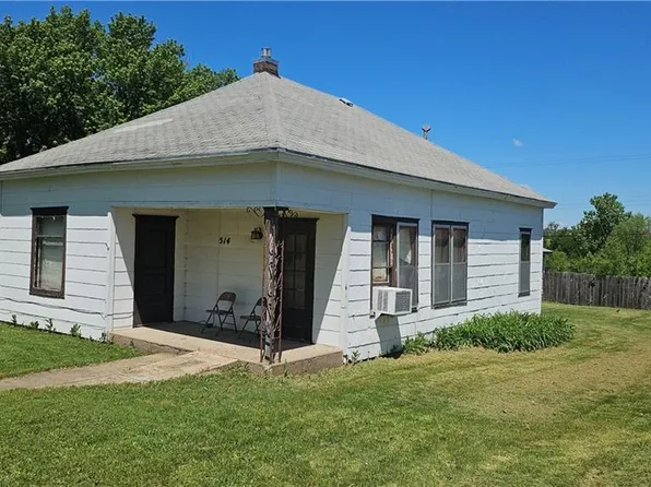514 N Central Ave, Strong City, KS 66869