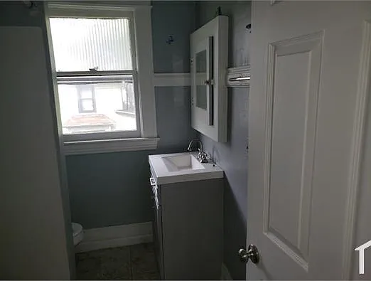 264 Avenue C — Photo 6