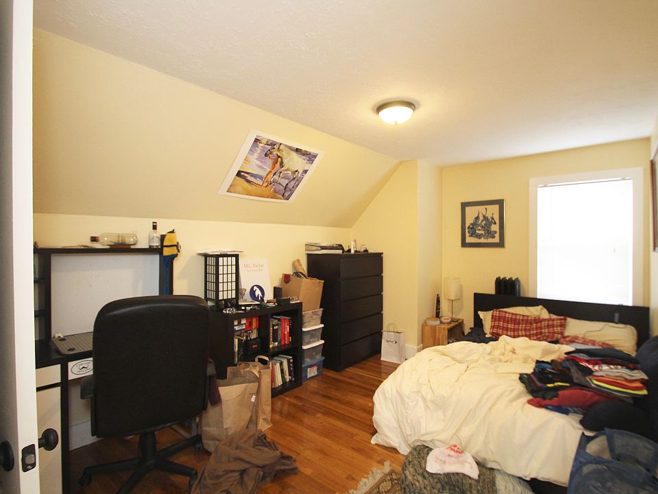 2nd image of 7A Blake St #Four