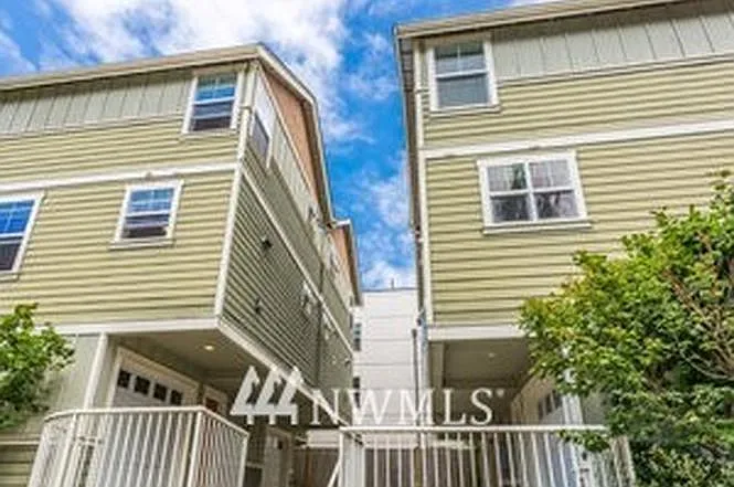 4 bed, 1600 sqft, $3,050 — Photo 2